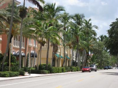 5 on 5th: Top Luxury Boutiques on Naples's 5th Ave South